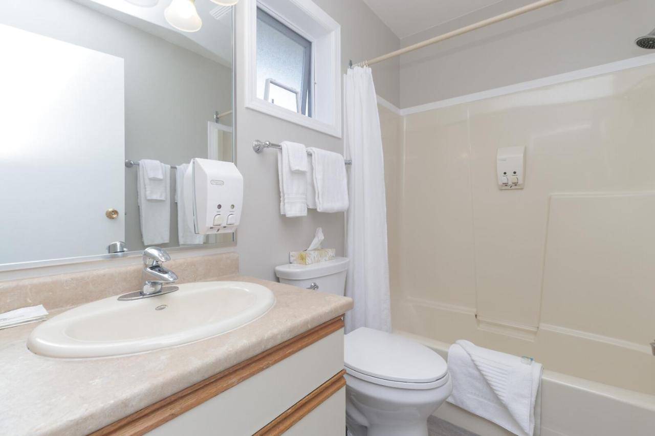 סידני The Cedarwood Inn & Suites מראה חיצוני תמונה