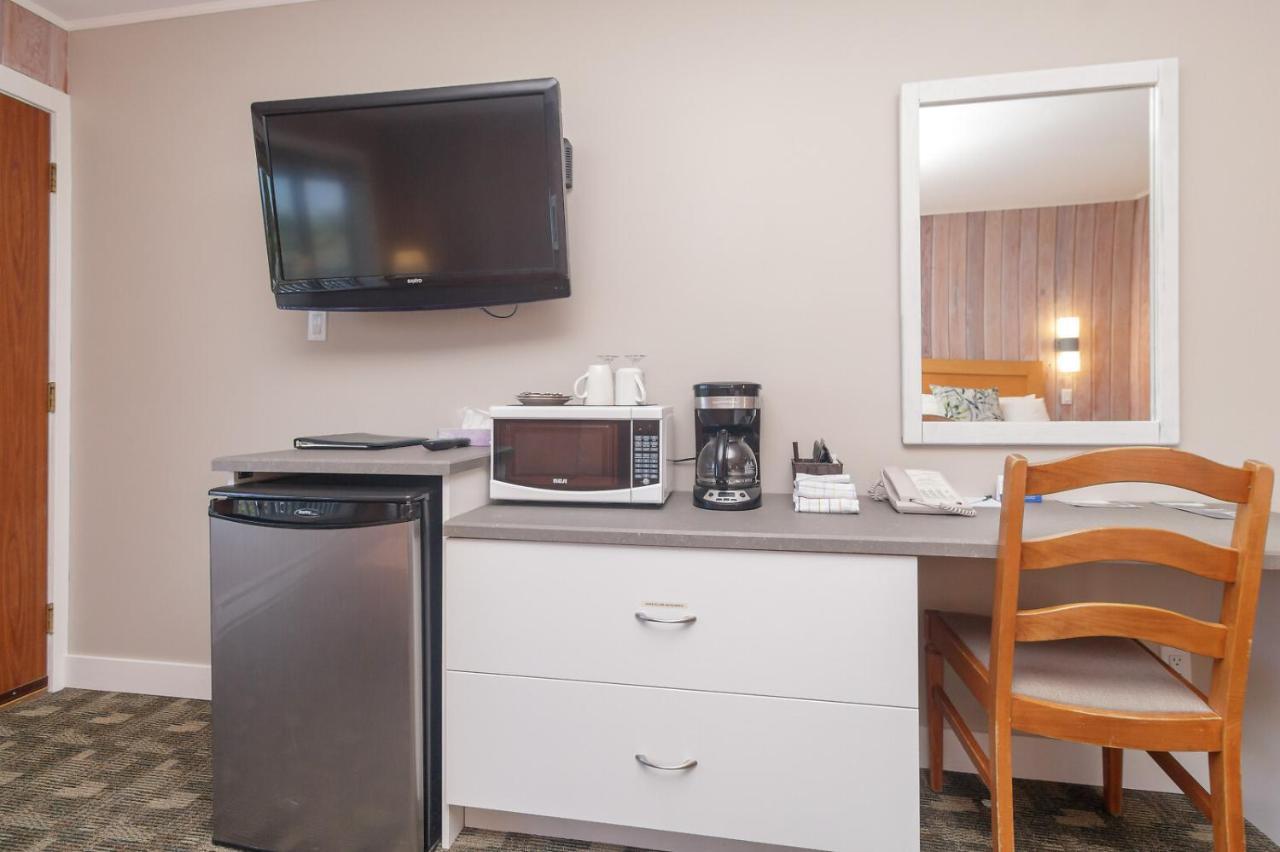 סידני The Cedarwood Inn & Suites מראה חיצוני תמונה