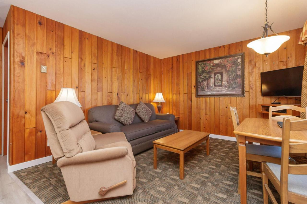סידני The Cedarwood Inn & Suites מראה חיצוני תמונה