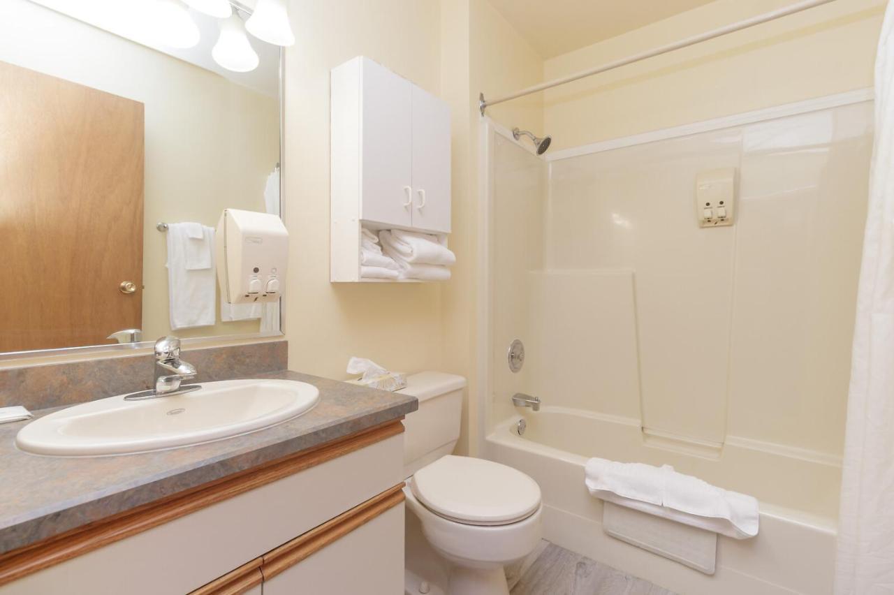 סידני The Cedarwood Inn & Suites מראה חיצוני תמונה